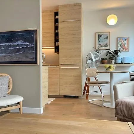 Lovely Flat For A In Apartamento *